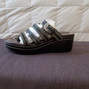 Donald Pliner strappy wedge sandal